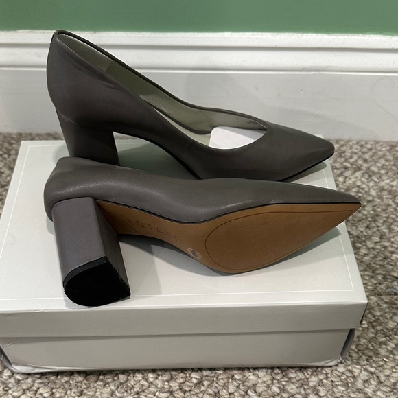 1. State Charcoal Women's Heels - Picture 2 of 3